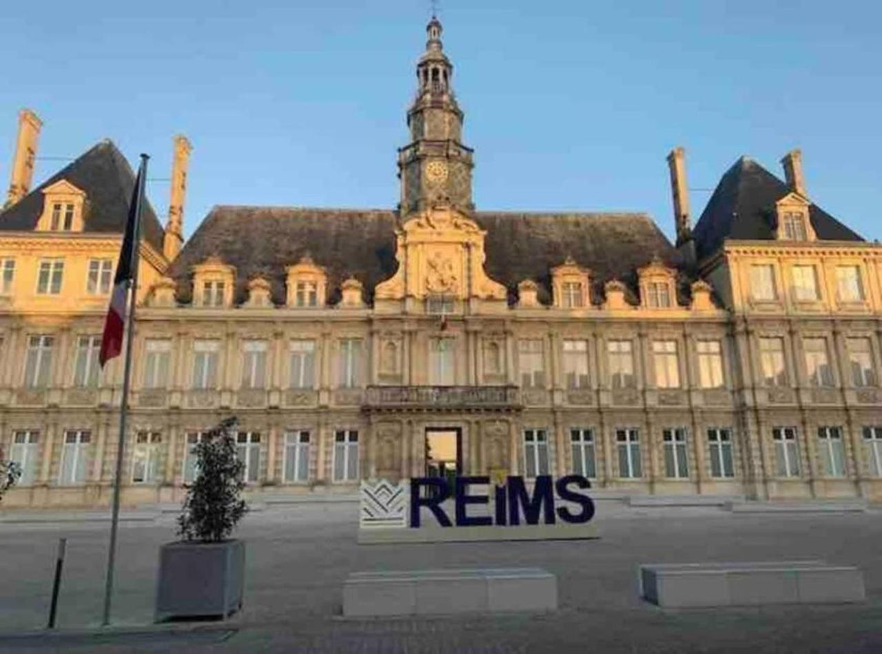 Reims Centre-Ville - 2 Chambres - 6 Personnes Au 1 Er Etage Exterior foto